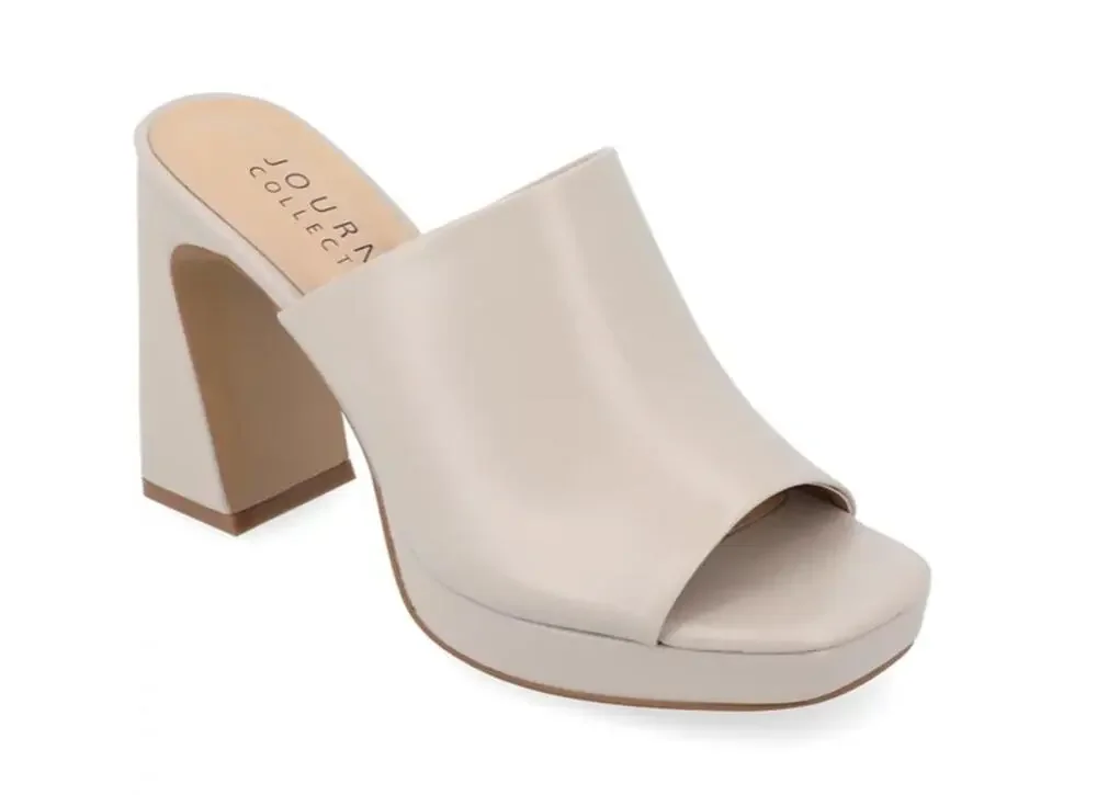 Journee Collection Women's Ezzlynn Platform Sandals Grey Size 7 1/2